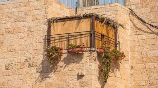 Sukkot - The Meaning of the Feast of Tabernacles - Fellowshipping with God
