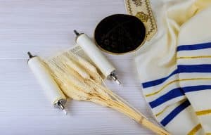 The Torah scroll with the omer of wheat for Shavuot - What is Shavuot? - countdown to the kingdom