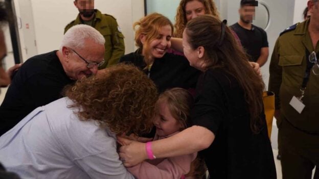 hostages set free
