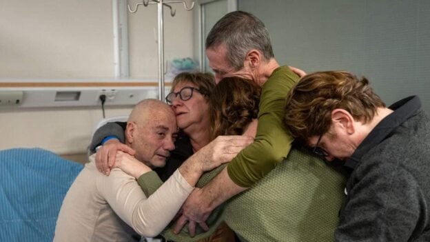 free at last - 2 hostages rescued