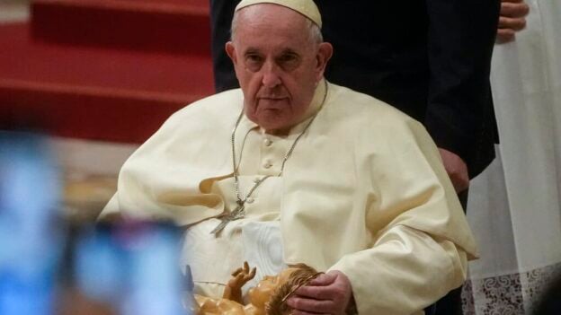 Vatican displays Jesus in Palestinian keffiyeh