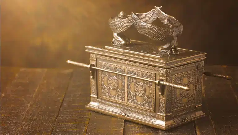 Is God’s dwelling place a contradiction? — Devotionals