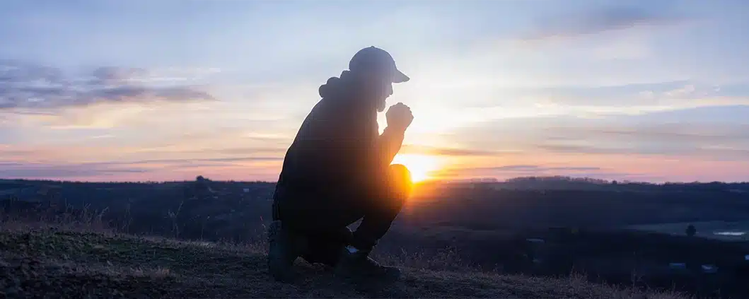 Power of praise in hard times, a daily devotional from Psalm